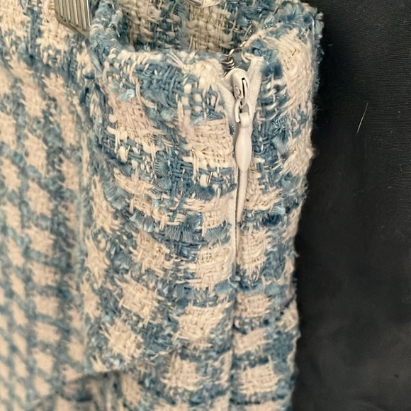 Jason Wu: Sky Blue/White Tweed Cropped Blazer & Skort Set- size 10 - Picture 13 of 16